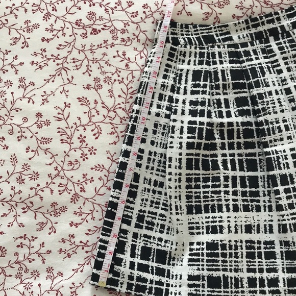 Urban Outfitter Skater Skirt Sz 2 - Picture 4 of 4